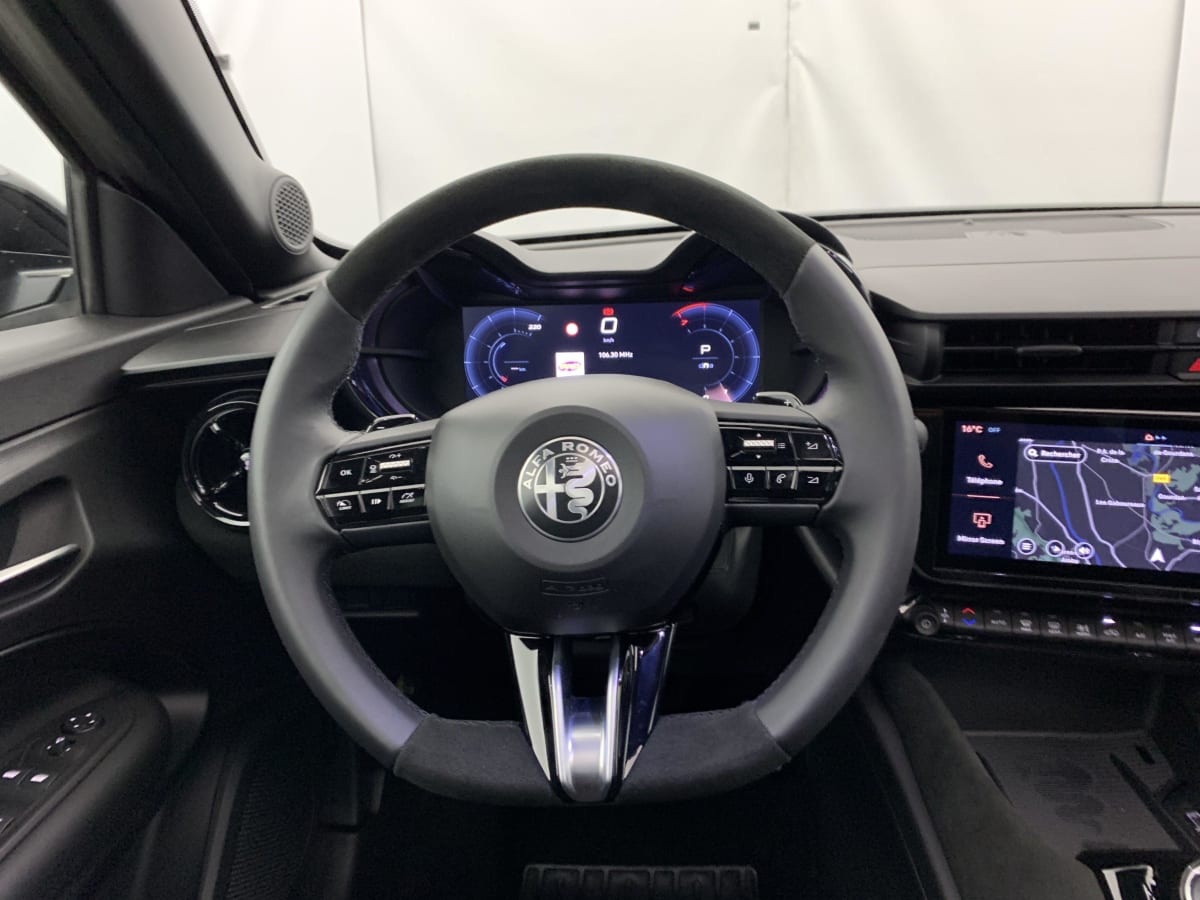 ALFA ROMEO JUNIOR 1.2 Ibrida 145 ch eDCT6 Speciale