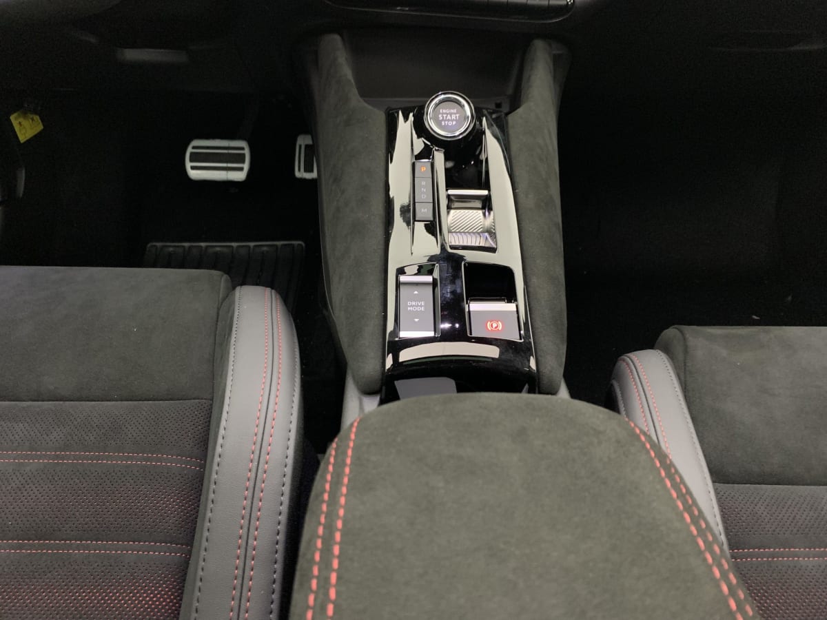 ALFA ROMEO JUNIOR 1.2 Ibrida 145 ch eDCT6 Speciale