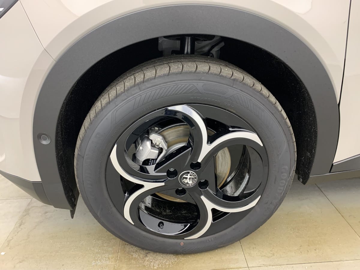 ALFA ROMEO JUNIOR 1.2 Ibrida 145 ch eDCT6 Speciale