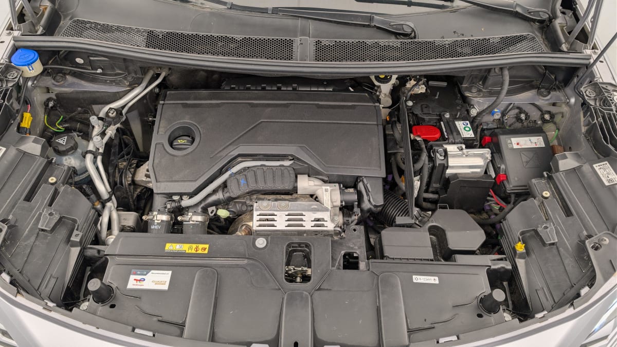 PEUGEOT 3008 Hybrid 136 e-DCS6 GT