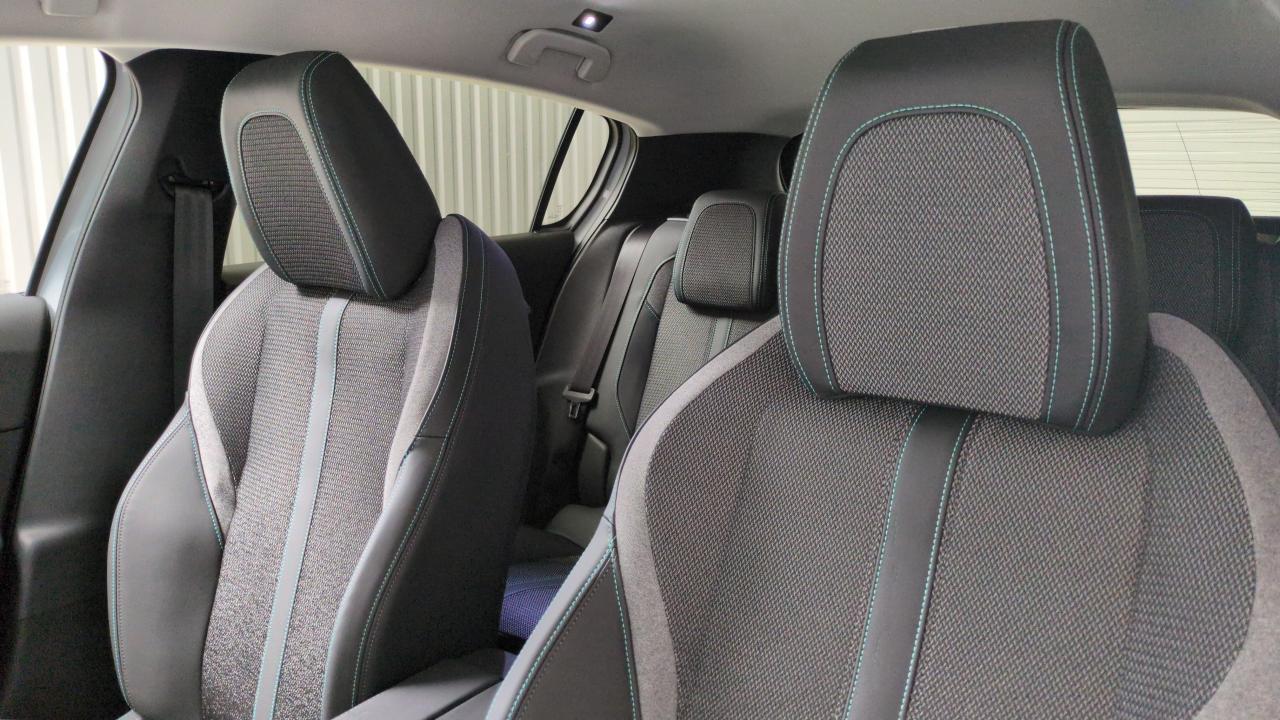 PEUGEOT 308 BLUEHDI 130CH S&S EAT8 ALLURE + PACK ACCESS + PACK VISION 360