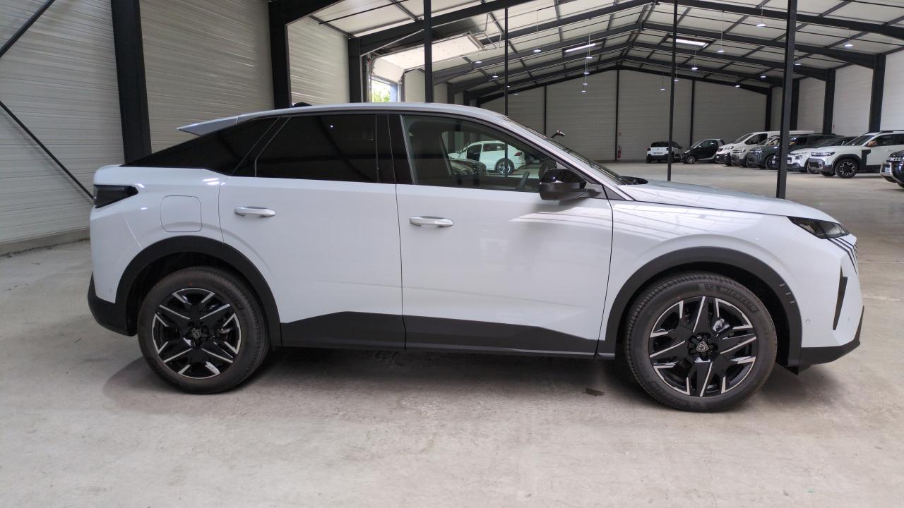PEUGEOT 3008  HYBRID 136 E-DCS6 ALLURE SUREQUIPE