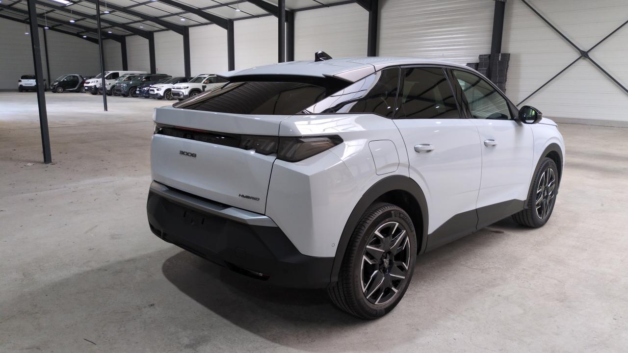 PEUGEOT 3008  HYBRID 136 E-DCS6 ALLURE SUREQUIPE