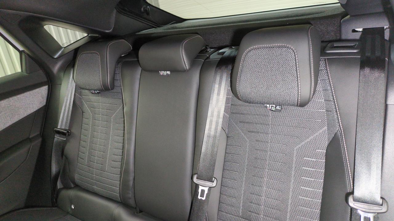 PEUGEOT 3008  HYBRID 136 E-DCS6 ALLURE SUREQUIPE