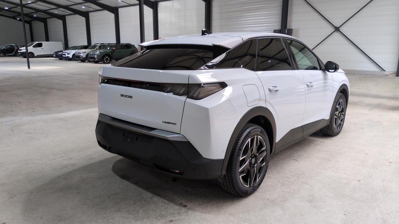 PEUGEOT 3008  HYBRID 136 E-DCS6 ALLURE + NAVI + PACK 360 VISION & DRIVE ASSIST