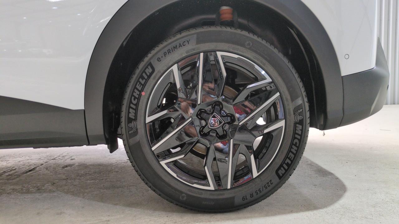 PEUGEOT 3008  HYBRID 136 E-DCS6 ALLURE + NAVI + PACK 360 VISION & DRIVE ASSIST
