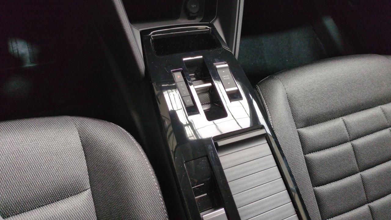 CITROEN C4  HYBRIDE 145 E-DCS6 PLUS + SIEGES CHAUFFANTS