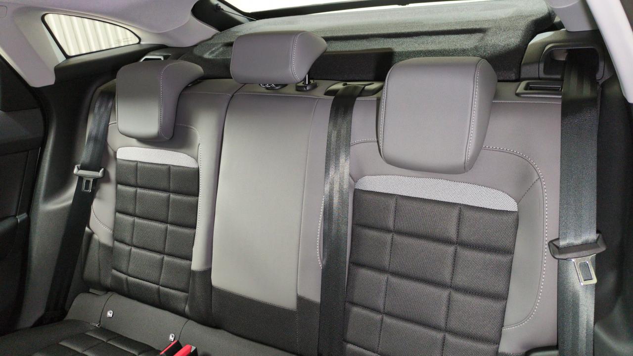CITROEN C4  HYBRIDE 145 E-DCS6 PLUS + SIEGES CHAUFFANTS