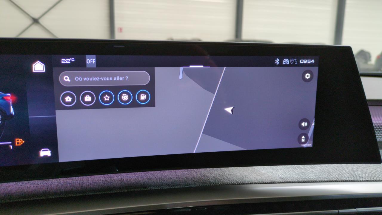 PEUGEOT 3008  HYBRID 136 E-DCS6 GT