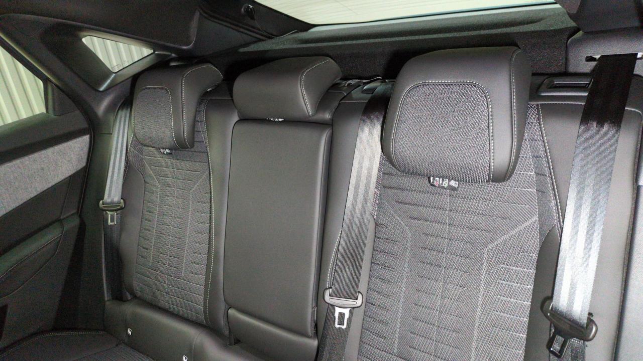 PEUGEOT 3008  HYBRID 136 E-DCS6 GT
