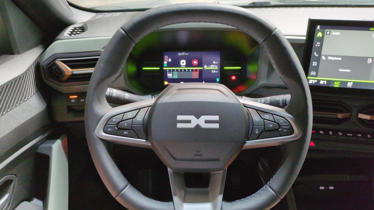 DACIA DUSTER MILD HYBRID 130 4X2 EXTREME + PACK TECHNO + PACK CITY