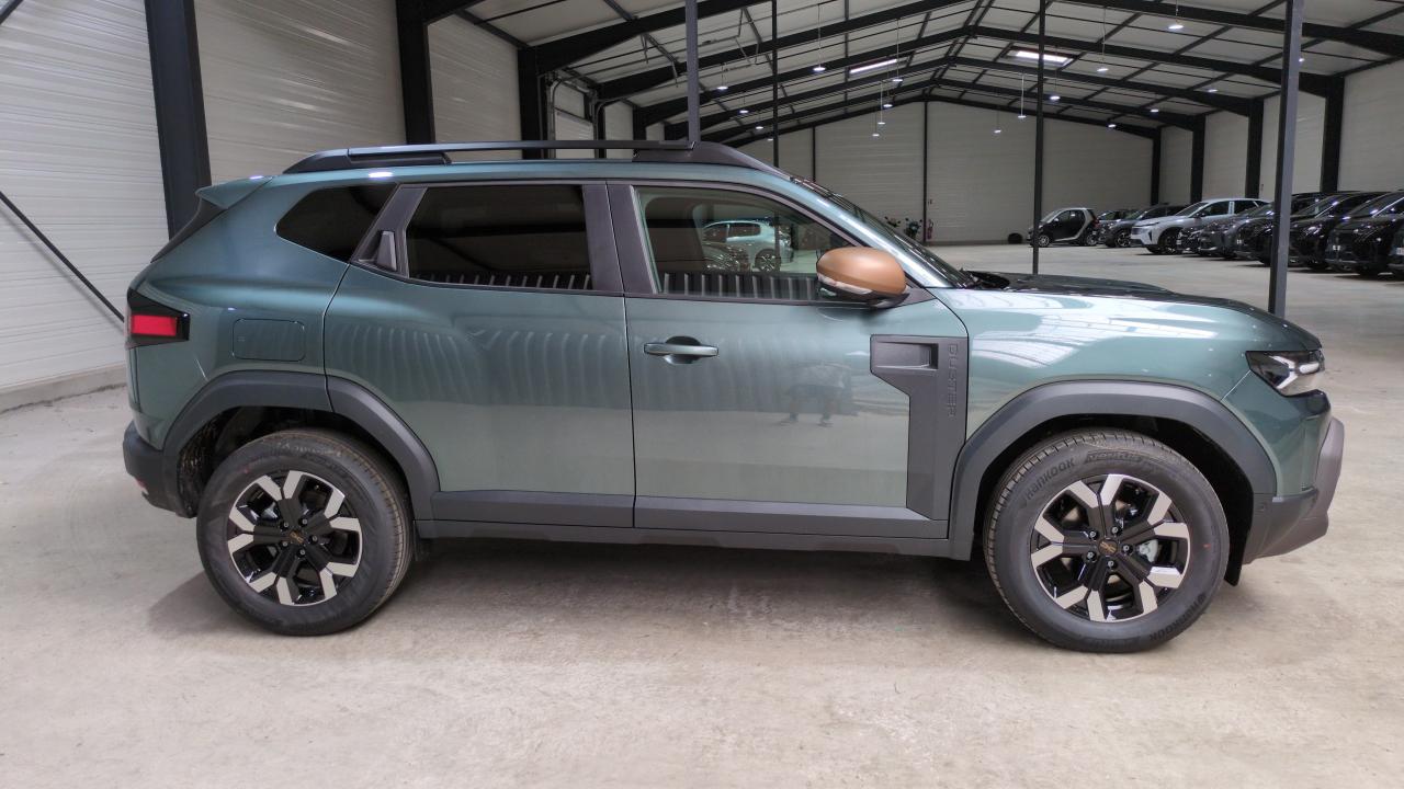 DACIA DUSTER MILD HYBRID 130 4X2 EXTREME + PACK TECHNO + PACK CITY