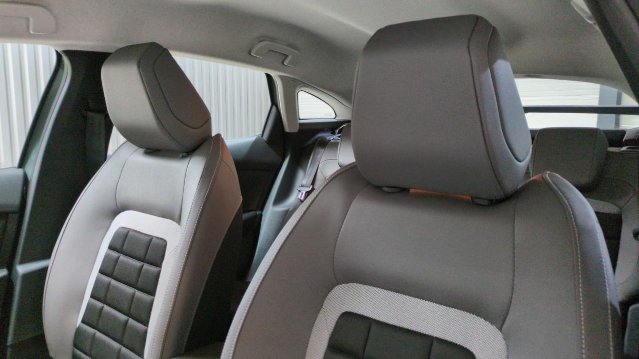 CITROEN C4  HYBRIDE 145 E-DCS6 PLUS + SIEGES CHAUFFANTS