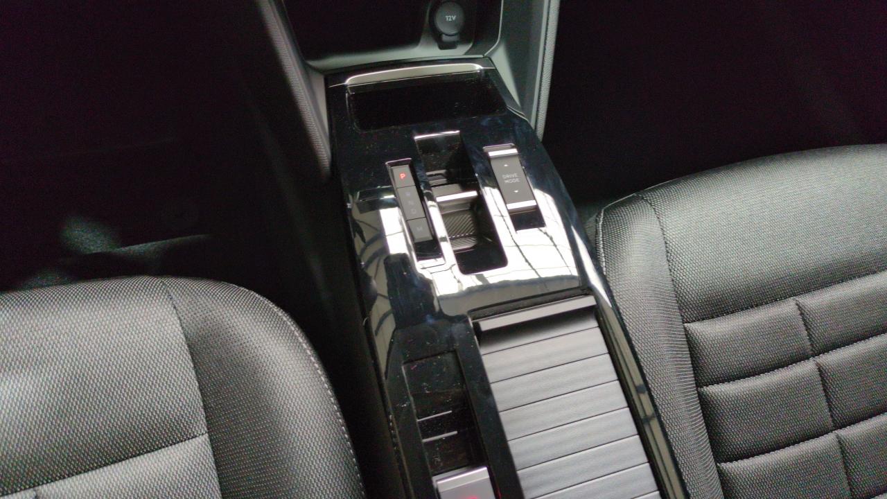 CITROEN C4  HYBRIDE 145 E-DCS6 PLUS + SIEGES CHAUFFANTS
