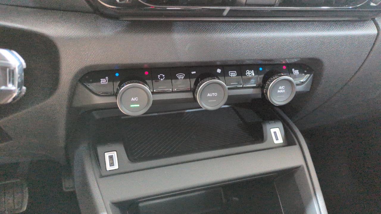 CITROEN C4  HYBRIDE 145 E-DCS6 PLUS + SIEGES CHAUFFANTS