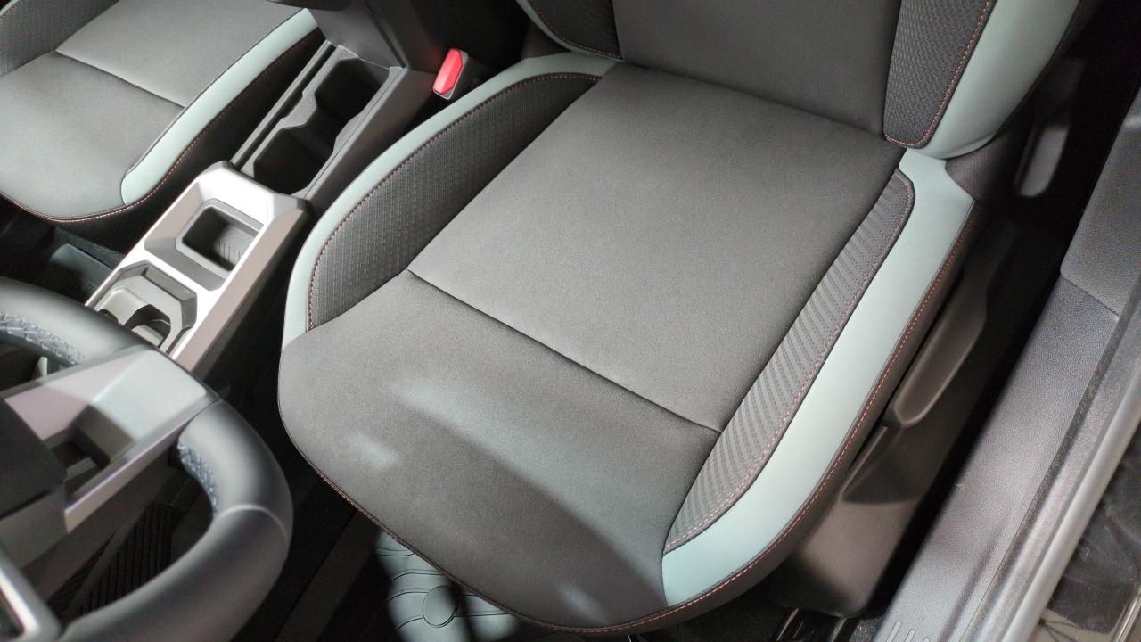 DACIA DUSTER HYBRID 140 EXTREME + PACK TECHNO + PACK CITY