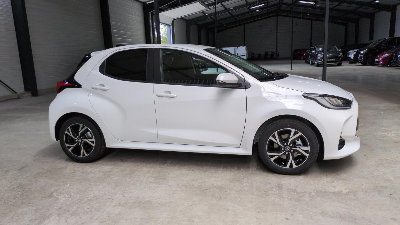 TOYOTA YARIS HYBRIDE HYBRIDE 116H DESIGN + SIEGES CHAUFFANTS + VOLANT CHAUFFANT