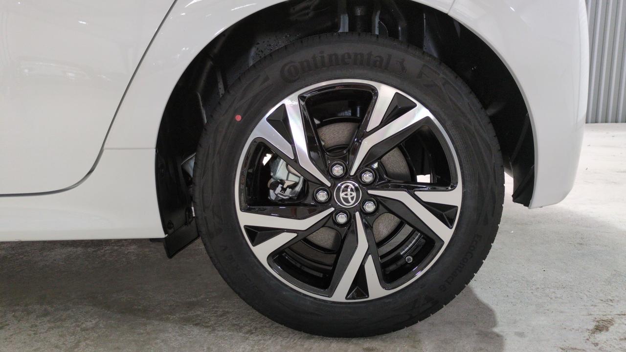 TOYOTA YARIS HYBRIDE HYBRIDE 116H DESIGN + SIEGES CHAUFFANTS + VOLANT CHAUFFANT