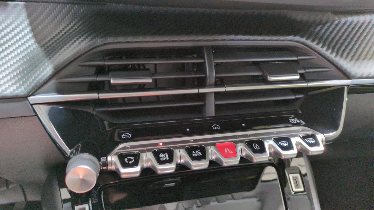 PEUGEOT 208 HYBRID 110 E-DCS6 ALLURE + ANGLES MORTS + NAVI