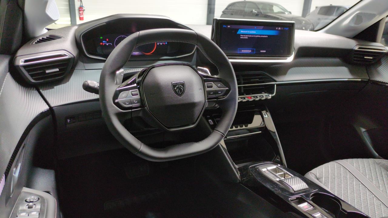 PEUGEOT 208 HYBRID 110 E-DCS6 ALLURE + ANGLES MORTS + NAVI