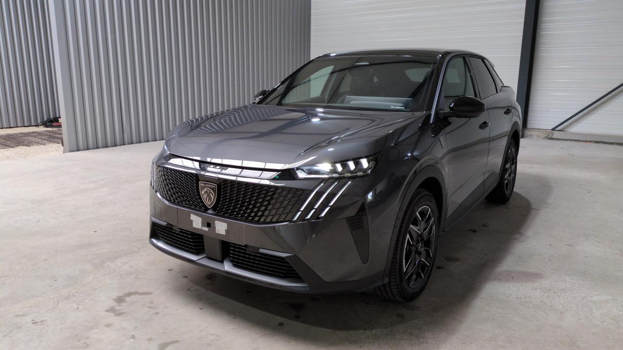 PEUGEOT 3008  HYBRID 145 E-DCS6 GT