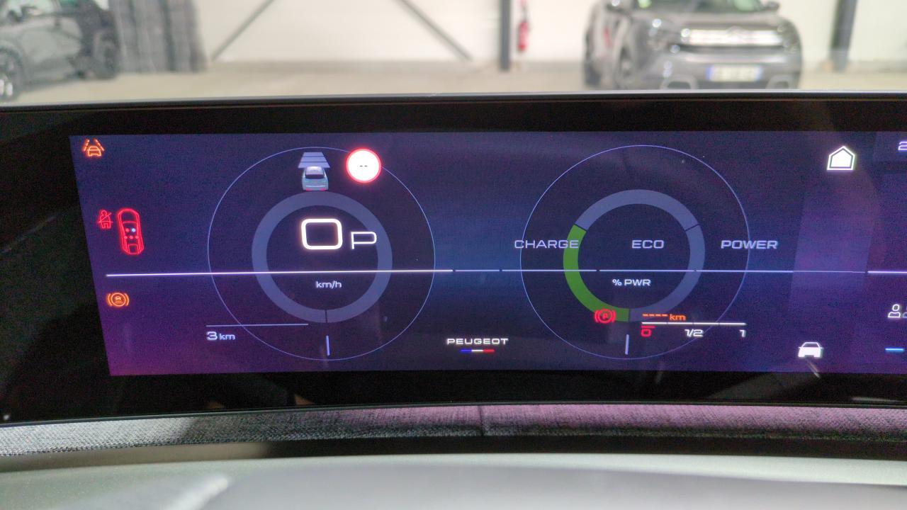 PEUGEOT 3008  HYBRID 145 E-DCS6 GT
