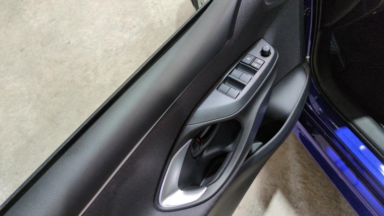 TOYOTA YARIS HYBRIDE HYBRIDE 116H DYNAMIC + JANTES 15