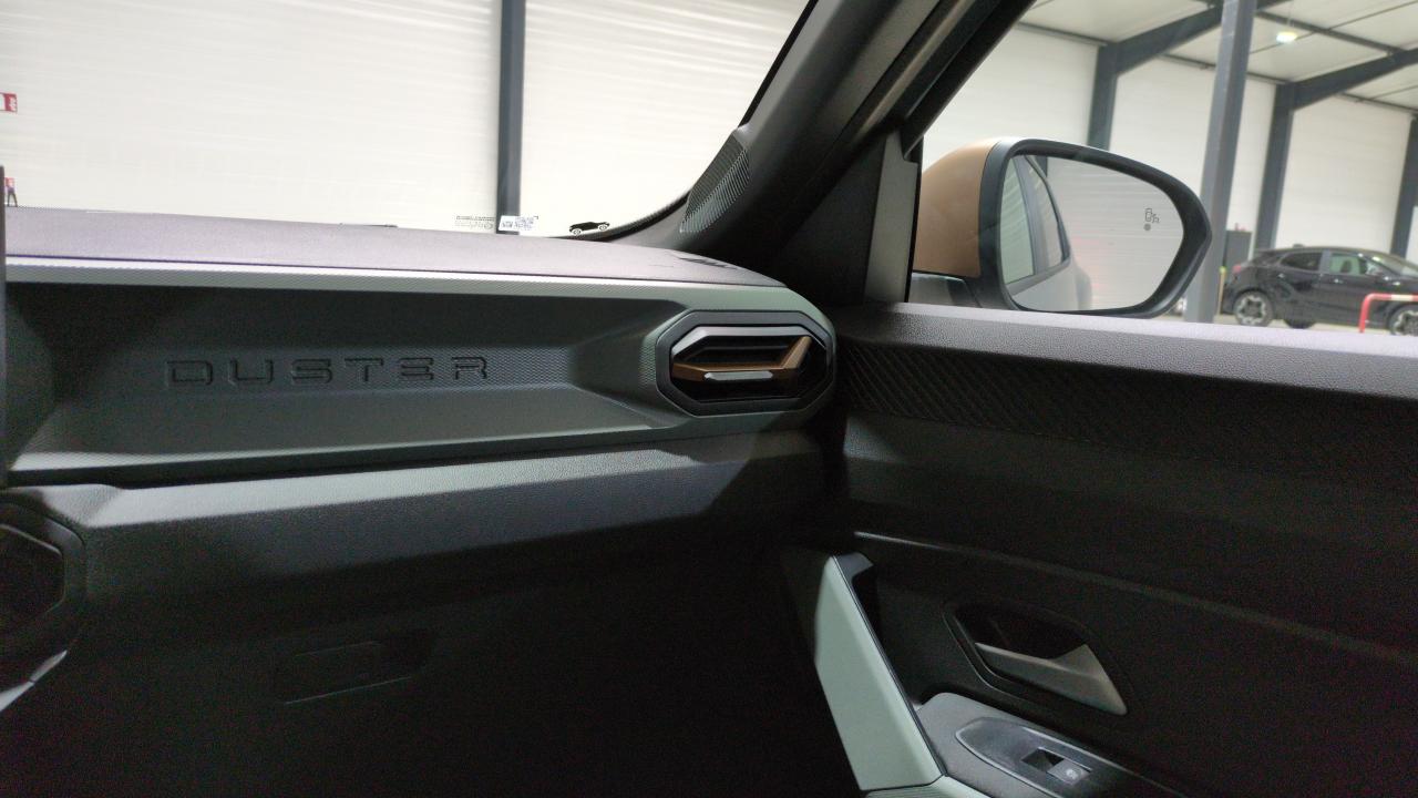 DACIA DUSTER HYBRID 140 EXTREME + PACK TECHNO + PACK CITY