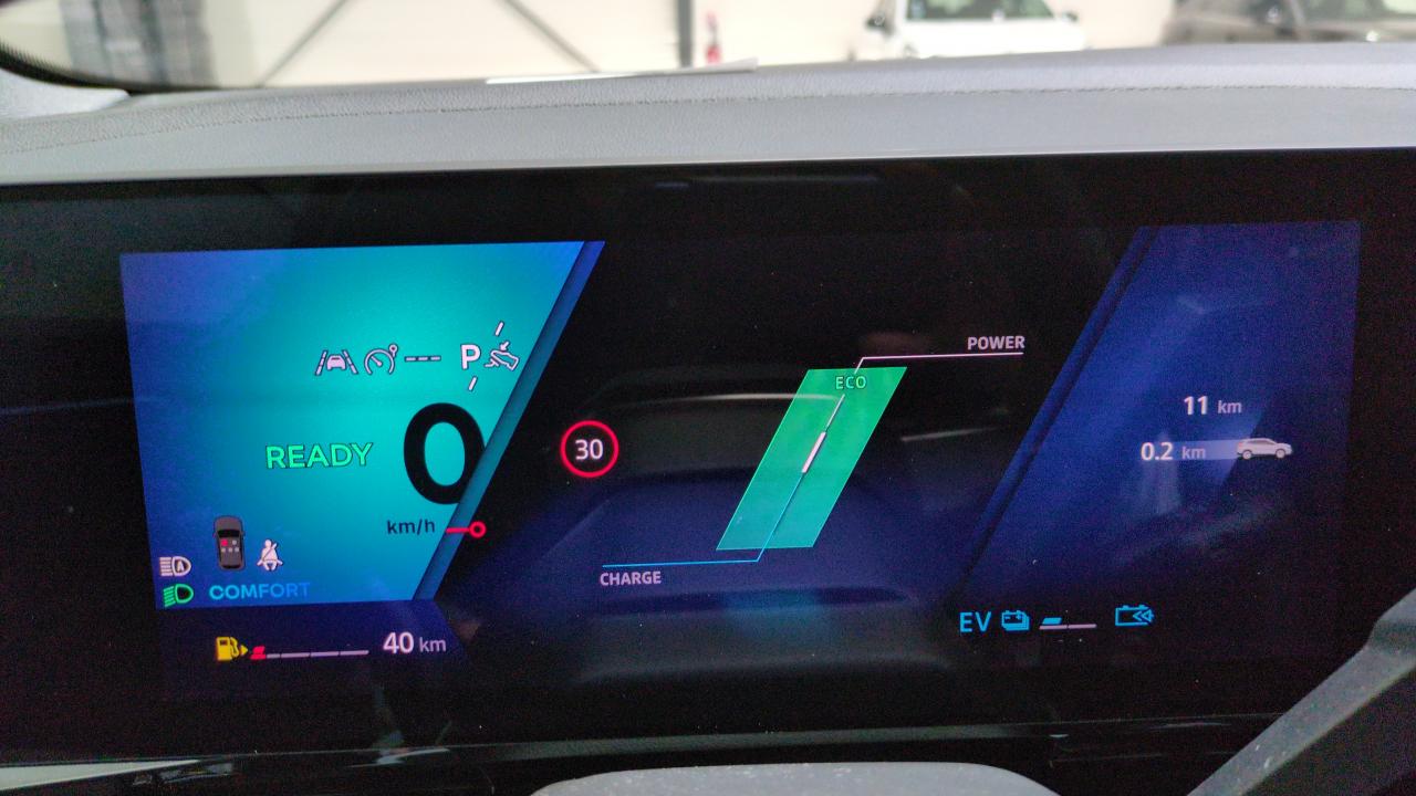 RENAULT AUSTRAL E-TECH FULL HYBRID 200 GSR2 TECHNO + PACK HIVER + PACK SAFETY