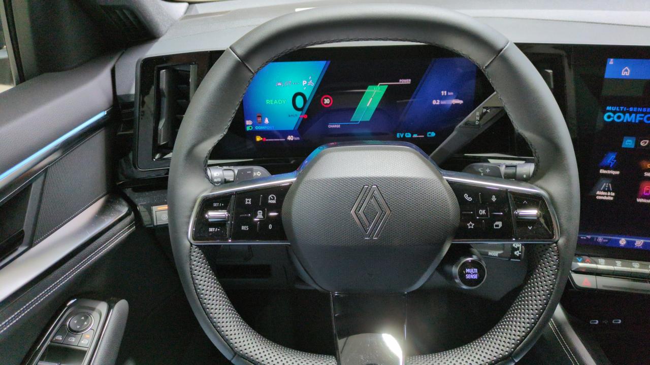 RENAULT AUSTRAL E-TECH FULL HYBRID 200 GSR2 TECHNO + PACK HIVER + PACK SAFETY