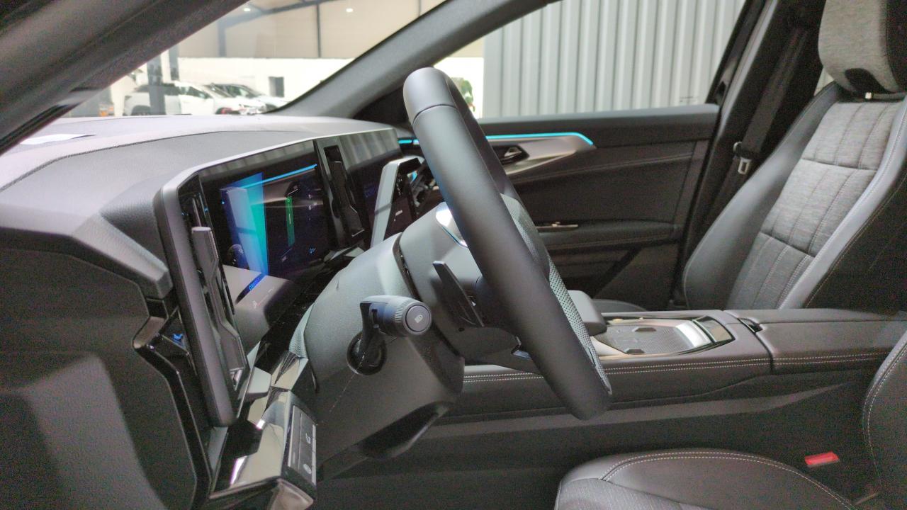 RENAULT AUSTRAL E-TECH FULL HYBRID 200 GSR2 TECHNO + PACK HIVER + PACK SAFETY