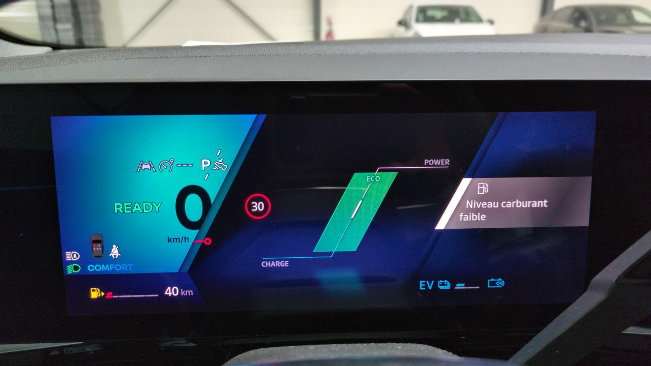 RENAULT AUSTRAL E-TECH FULL HYBRID 200 GSR2 TECHNO + PACK HIVER + PACK SAFETY