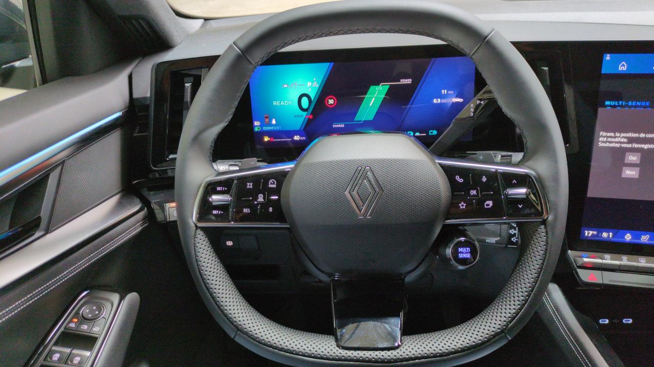 RENAULT AUSTRAL E-TECH FULL HYBRID 200 GSR2 TECHNO + PACK HIVER + PACK SAFETY