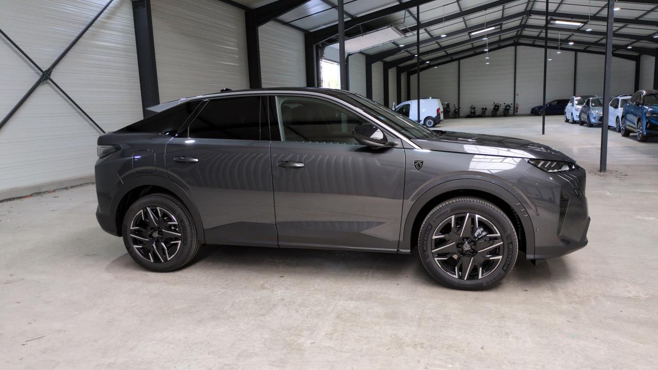 PEUGEOT 3008  HYBRID 145 E-DCS6 GT + PACK HI-FI FOCAL + PACK 360° VISION AND DRIVE ASSIST PLUS