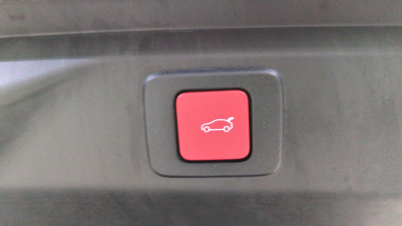 PEUGEOT 3008  HYBRID 145 E-DCS6 GT + PACK 360 VISION & DRIVE ASSIST PLUS