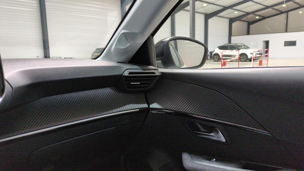 PEUGEOT 208 HYBRID 100 E-DCS6 STYLE