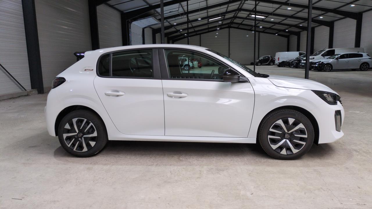 PEUGEOT 208 HYBRID 100 E-DCS6 STYLE