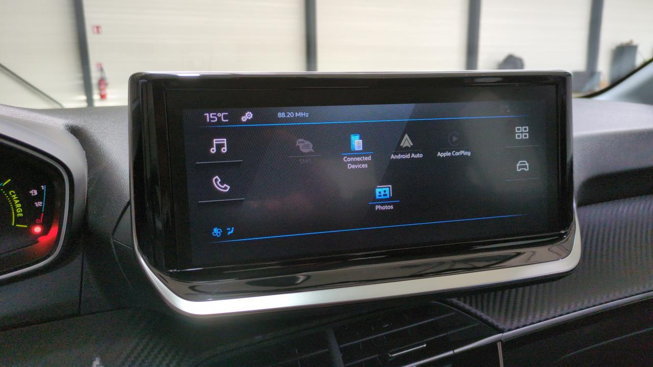 PEUGEOT 208 HYBRID 100 E-DCS6 STYLE