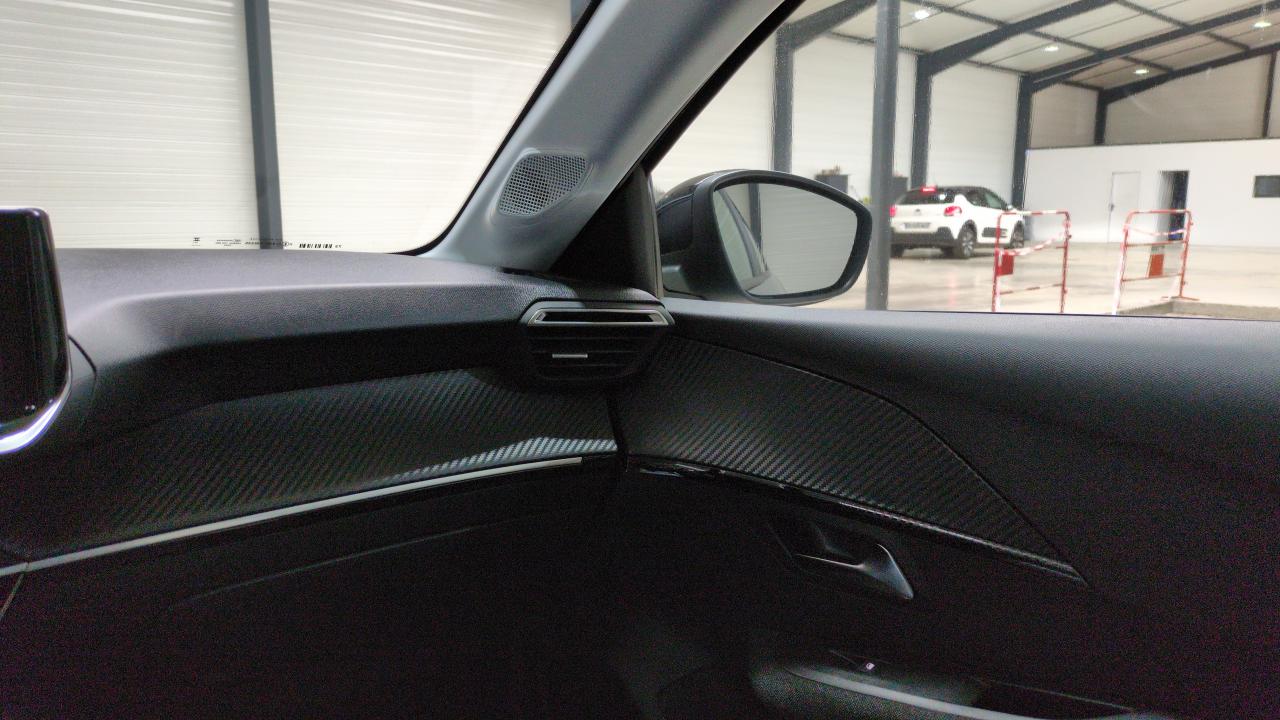 PEUGEOT 208 HYBRID 100 E-DCS6 STYLE