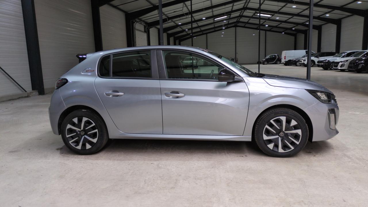 PEUGEOT 208 HYBRID 100 E-DCS6 STYLE