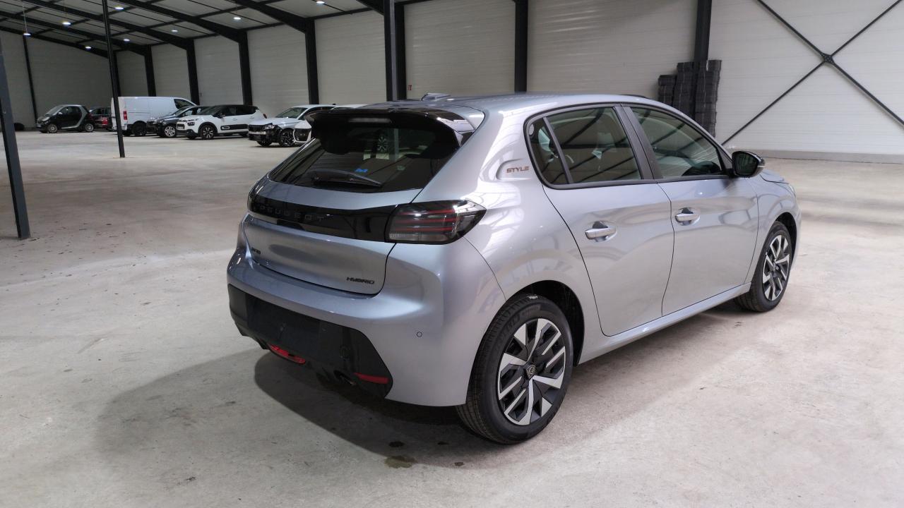 PEUGEOT 208 HYBRID 100 E-DCS6 STYLE