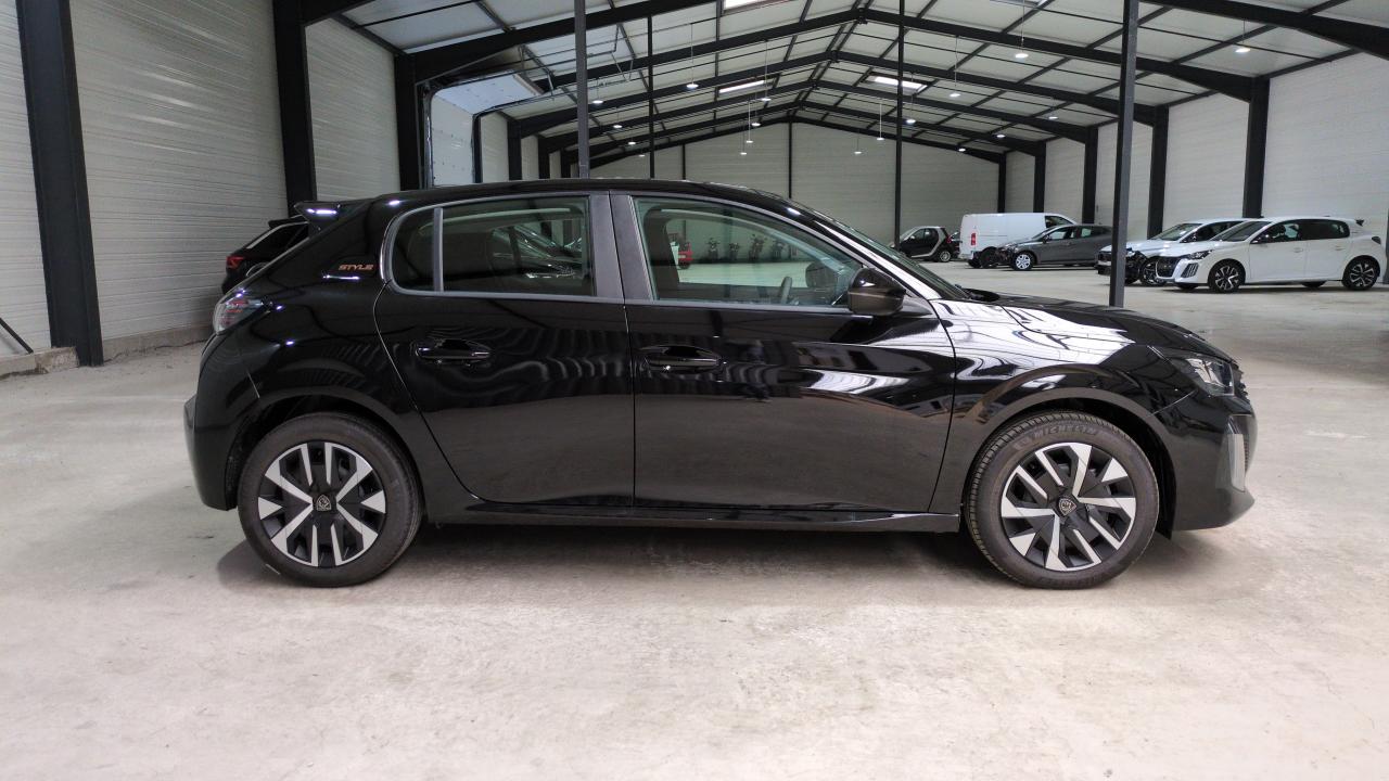 PEUGEOT 208 HYBRID 100 E-DCS6 STYLE