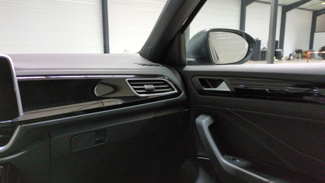 VOLKSWAGEN T-ROC 1.5 TSI EVO2 150 START/STOP DSG7 R-LINE EDITION + HAYON MAINS LIBRES + SIEGES CHAUFFANTS