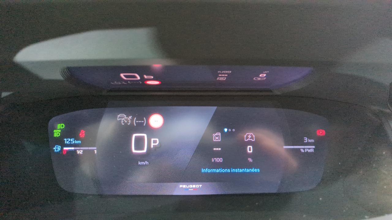 PEUGEOT 2008 HYBRID 145 E-DCS6 GT + JANTES 18 + PACK VISION & NAVIGATION & DRIVE ASSIST PLUS