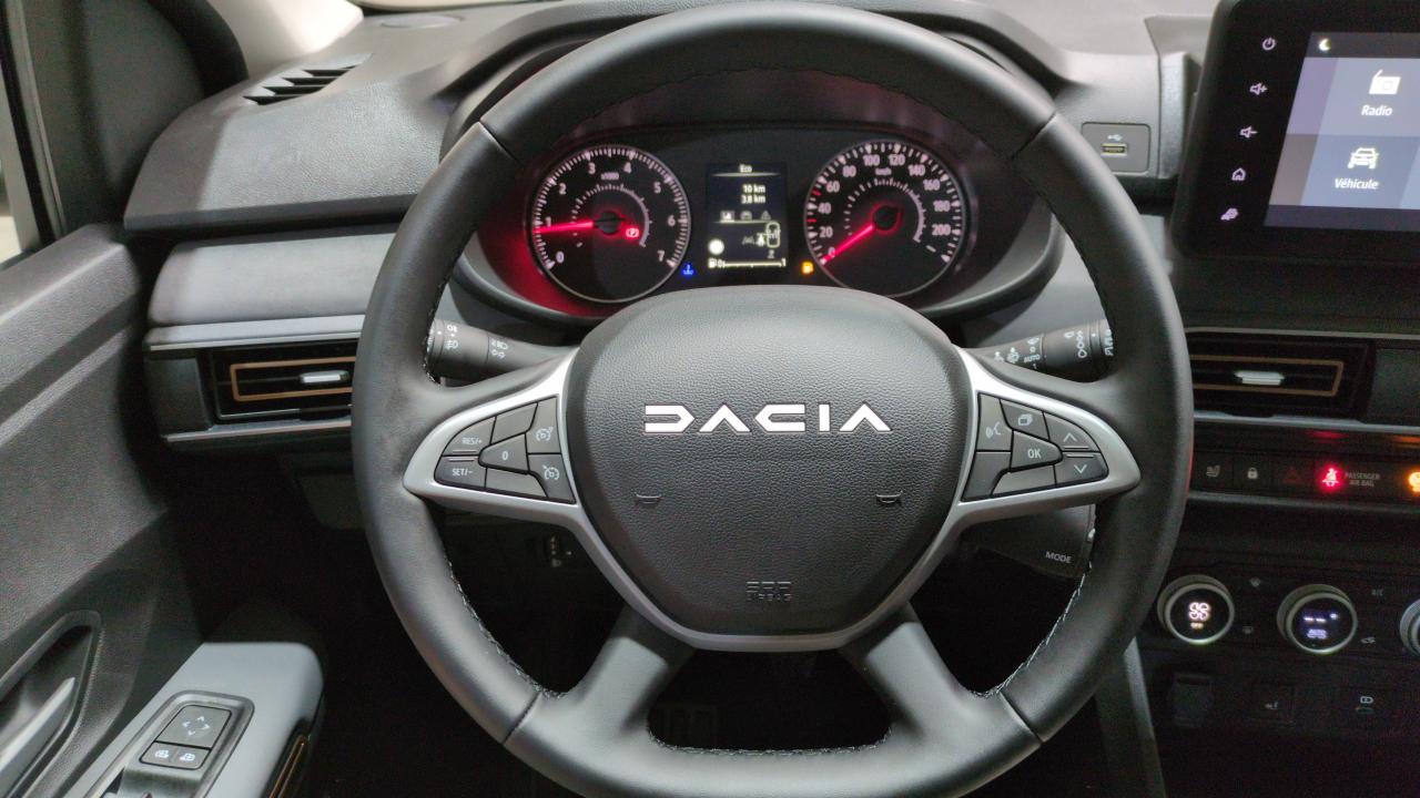 DACIA SANDERO TCE 110 GSR2 STEPWAY EXTREME + PACK CONFORT + SIEGES CHAUFFANTS