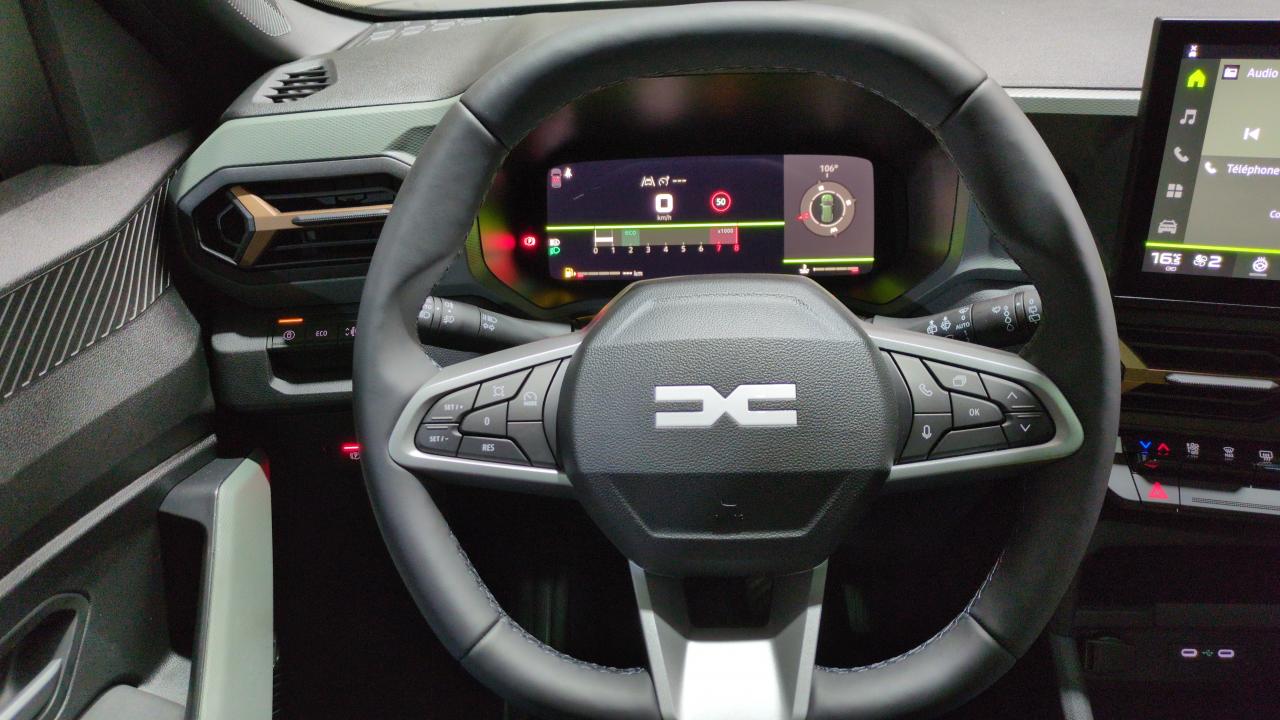DACIA BIGSTER MILD HYBRID 140 EXTREME + PACK PARKING + PACK HIVER
