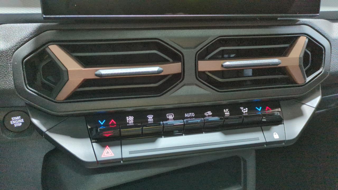 DACIA BIGSTER MILD HYBRID 140 EXTREME + PACK PARKING + PACK HIVER