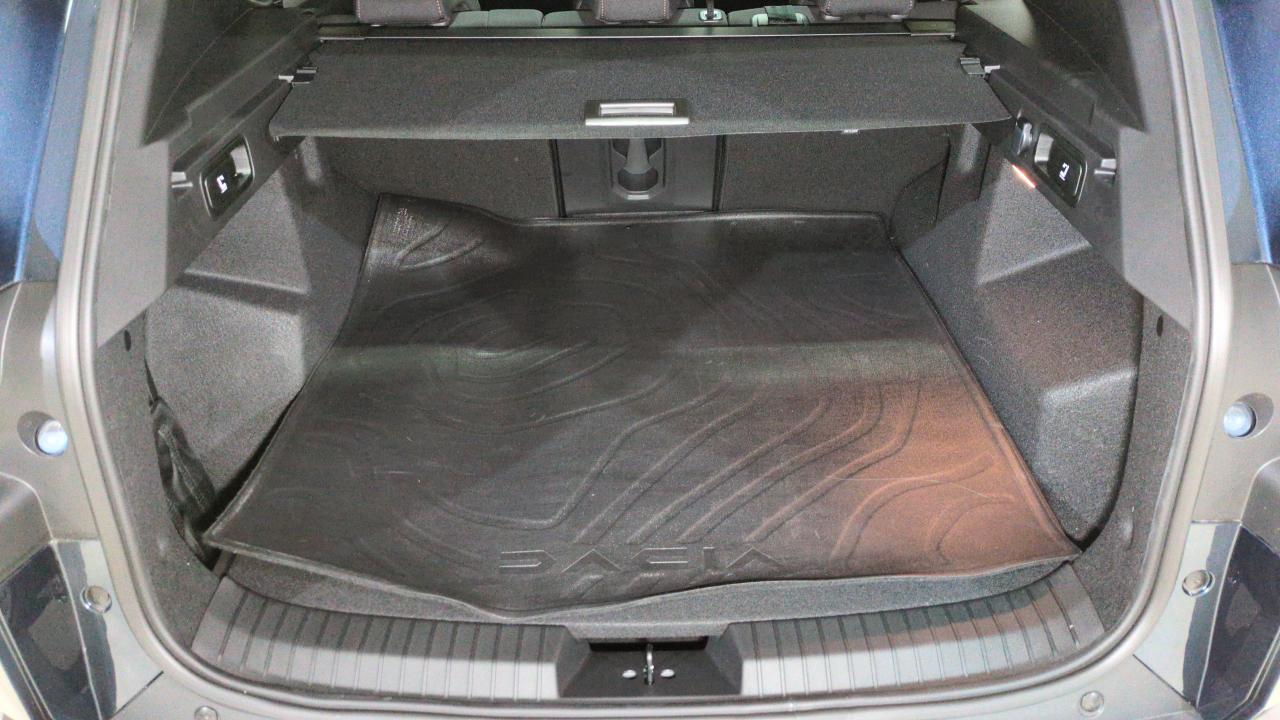 DACIA BIGSTER MILD HYBRID 140 EXTREME + PACK PARKING + PACK HIVER