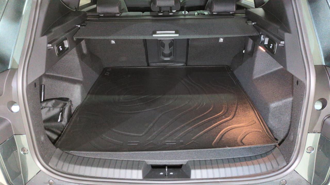 DACIA BIGSTER HYBRID 155 EXTREME + PACK PARKING + PACK HIVER