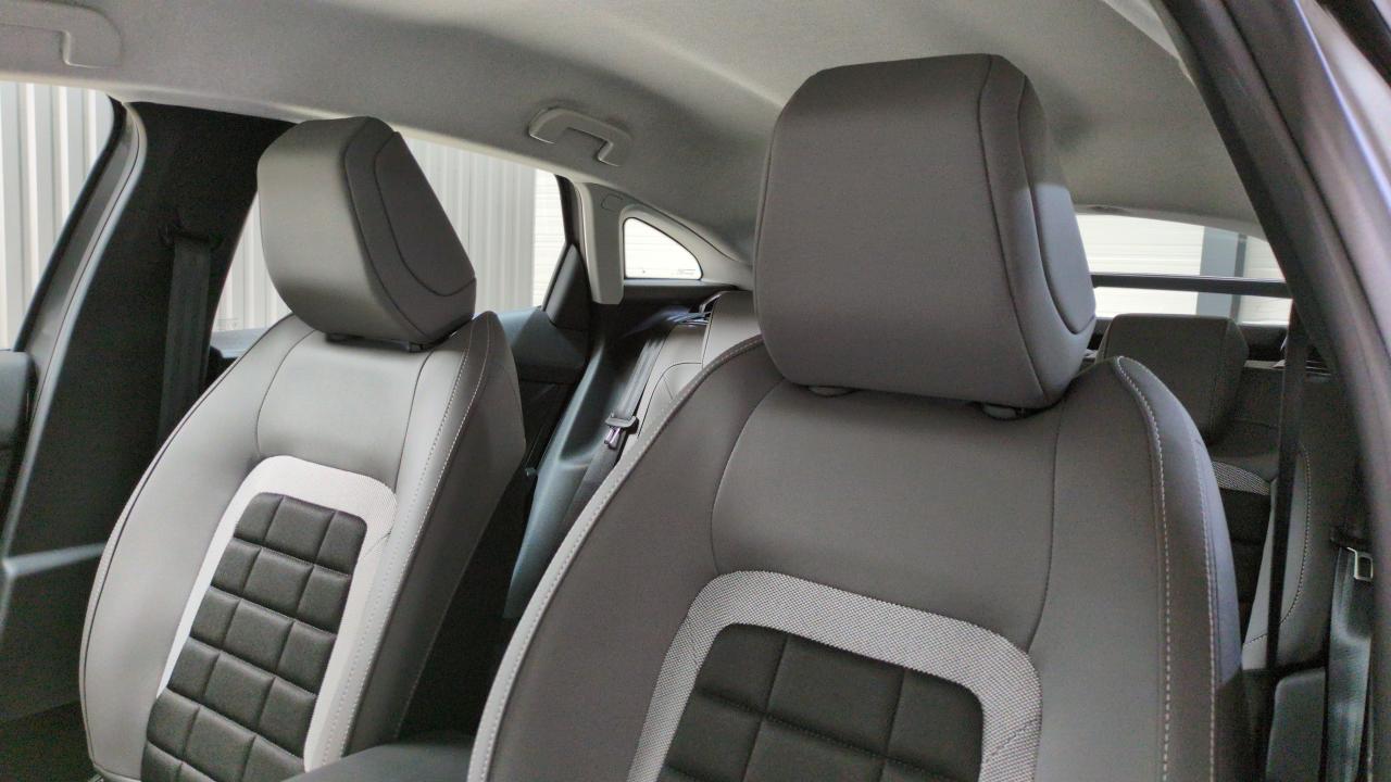 CITROEN C4  HYBRIDE 145 E-DCS6 BUSINESS